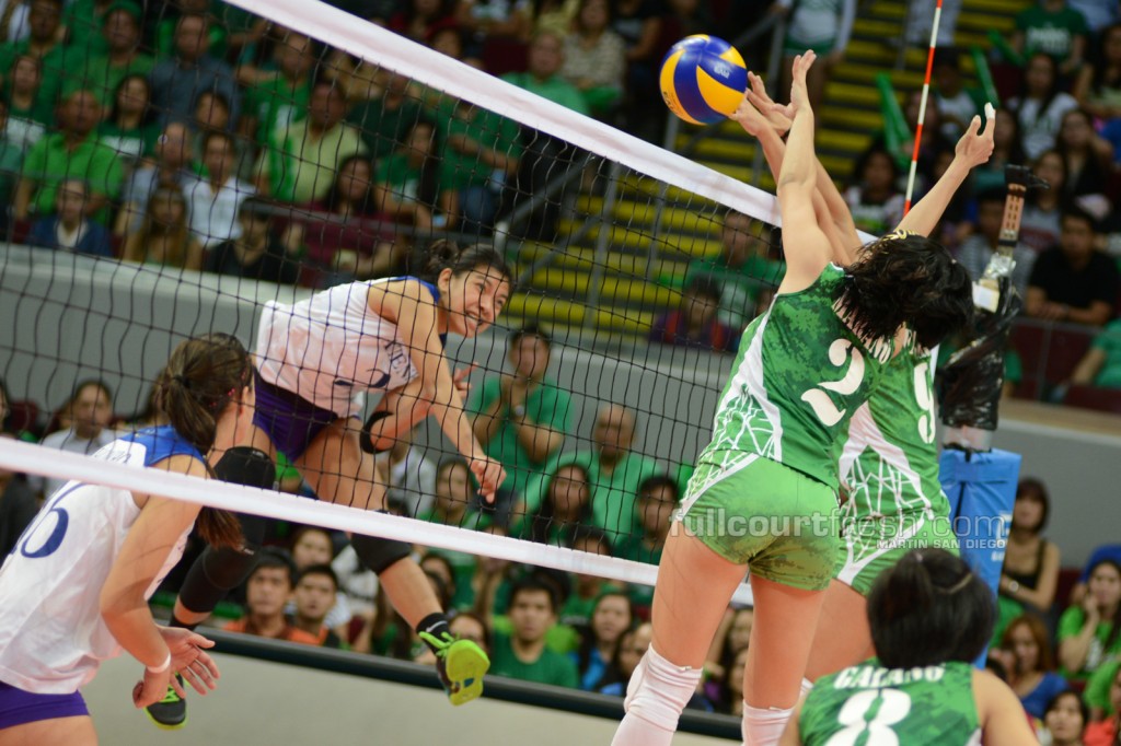 ateneo-lasalle-womensvolelyball-finals-game3 (31)