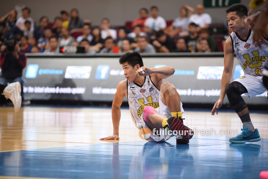 uaap-78-ust-tigers-def-nu-bulldogs - 6254