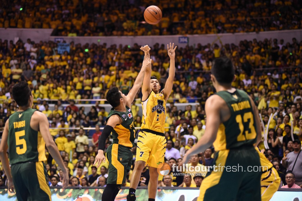 uaap-78-finals-game-2-ust-tigers-def-feu-tamaraws-kevin-ferrer-18
