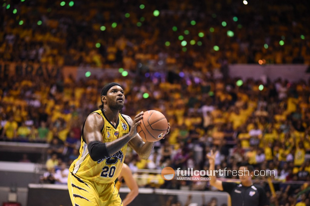 uaap-78-finals-game-2-ust-tigers-def-feu-tamaraws-kevin-ferrer-42