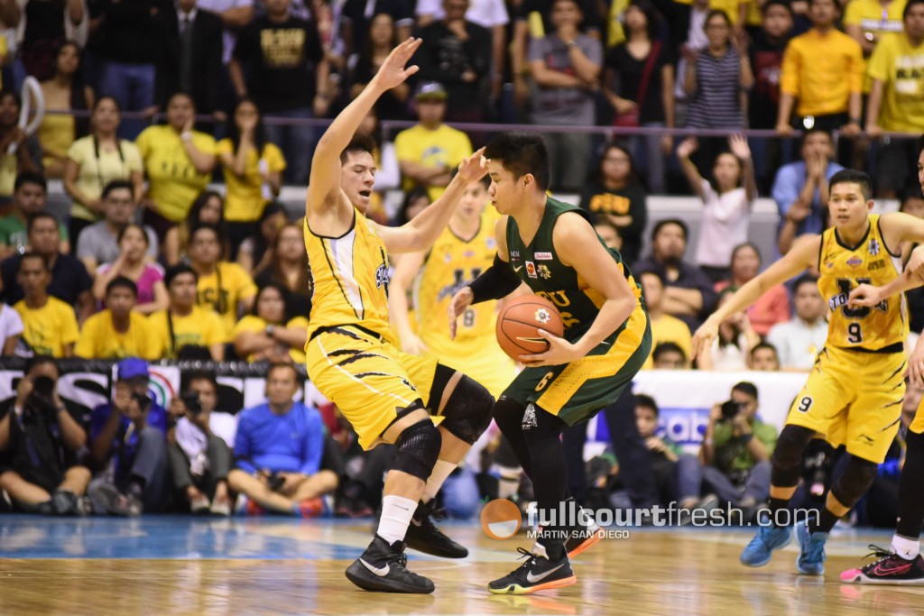 uaap-78-finals-game-2-ust-tigers-def-feu-tamaraws-kevin-ferrer-45